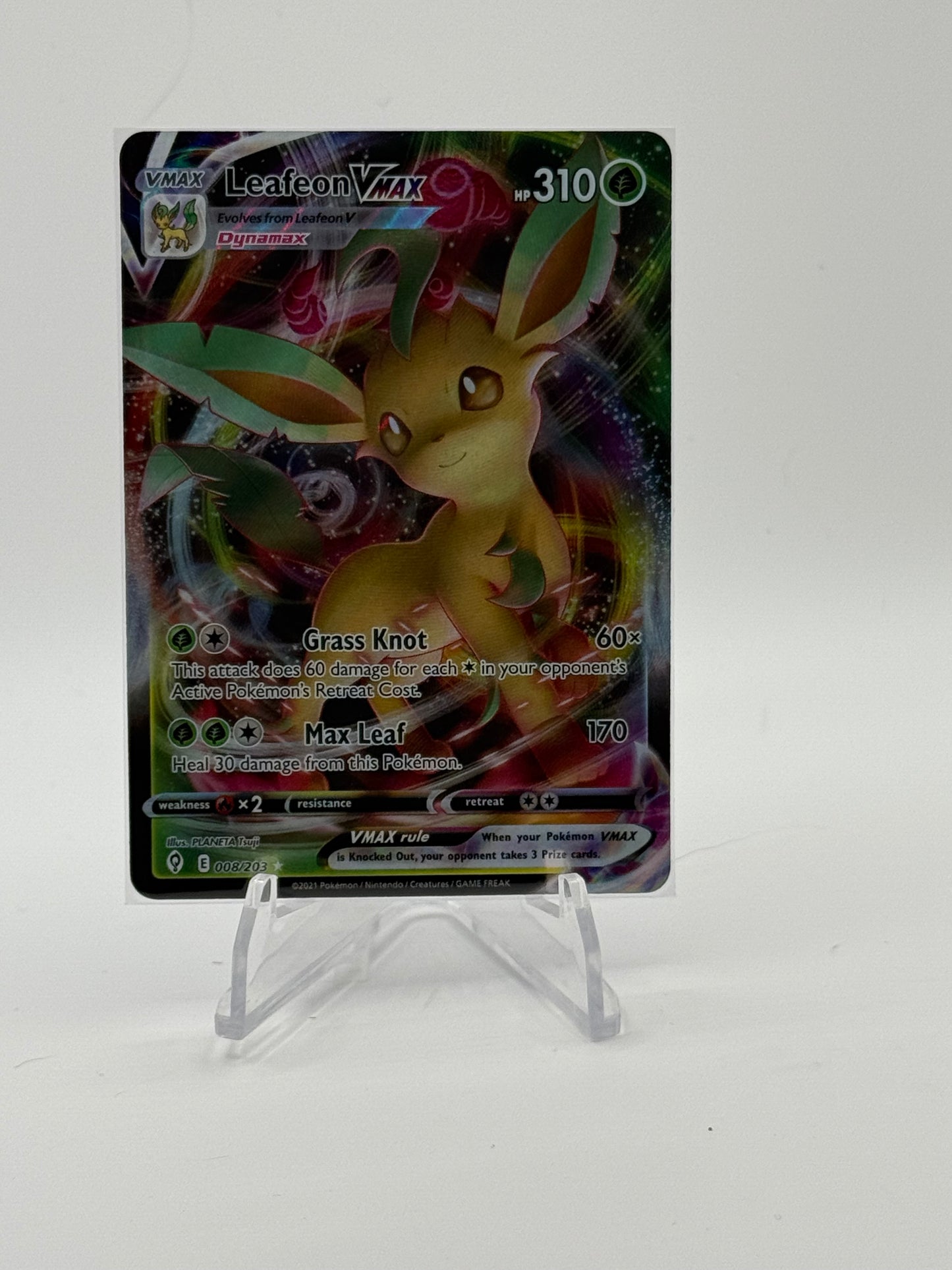 Leafeon VMAX - SWSH07: Evolving Skies 008/203
